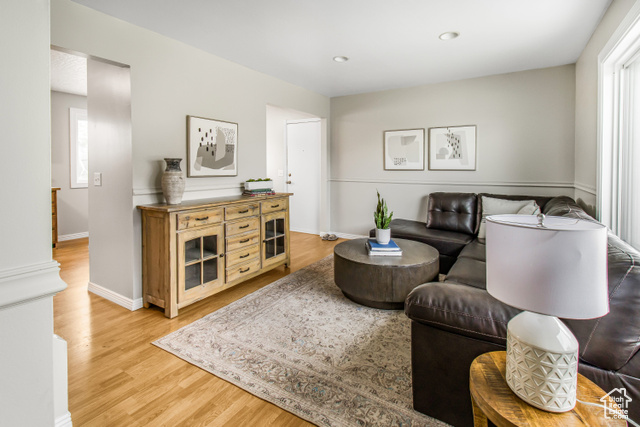 Photo 4 for MLS #2113373 at 5751 W Chantilly Cir