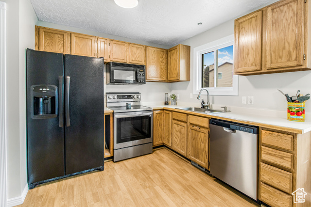 Photo 6 for MLS #2113373 at 5751 W Chantilly Cir