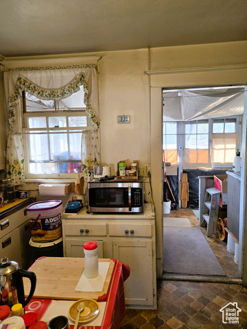 Photo 12 for MLS #2113375 at 328 S Carbon Ave