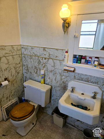 Photo 14 for MLS #2113375 at 328 S Carbon Ave