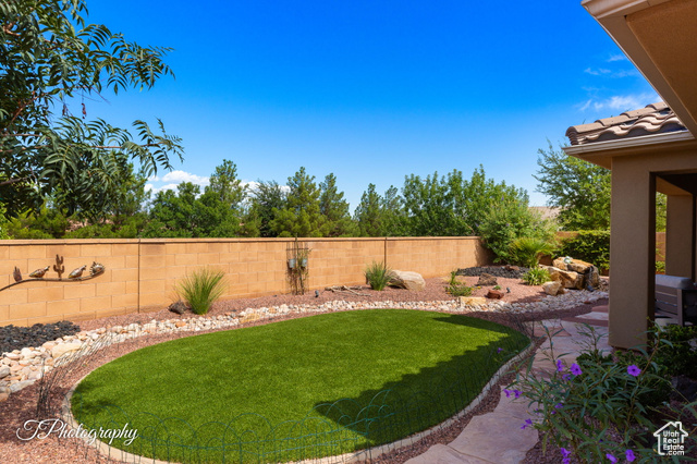 Photo 26 for MLS #2113415 at 1586 W Bonita Bay Cir