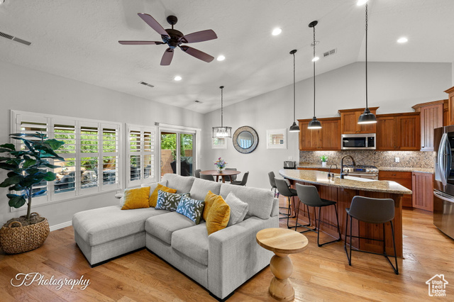 Photo 7 for MLS #2113415 at 1586 W Bonita Bay Cir