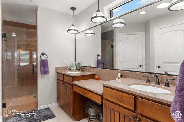 Photo 18 for MLS #2113415 at 1586 W Bonita Bay Cir