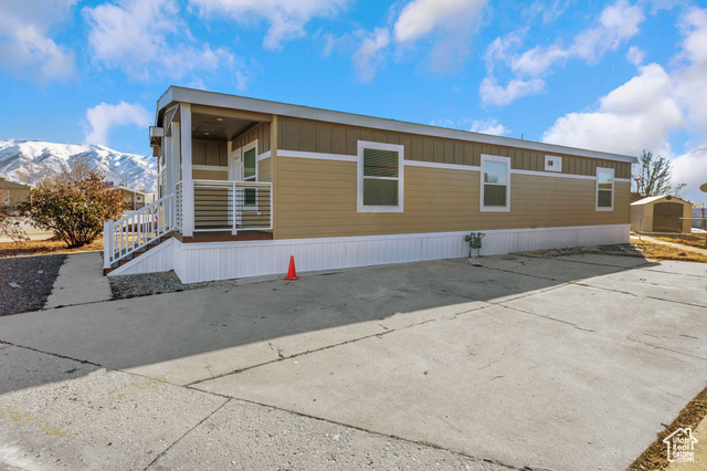 Photo 3 for MLS #2113417 at 1500 N Angel St #12