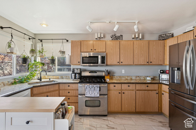 Photo 7 for MLS #2113459 at 795 E 540 North