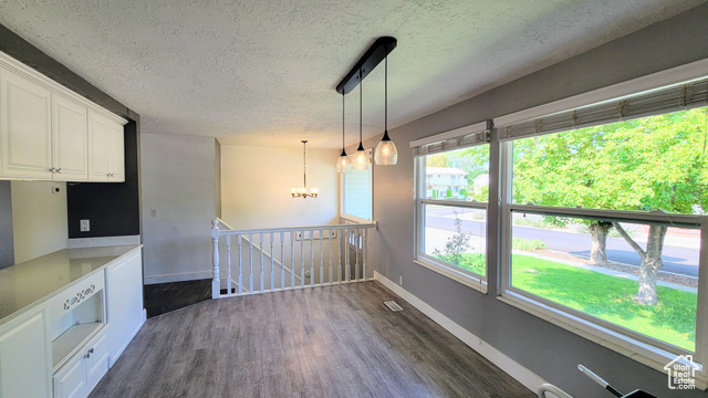 Photo 5 - 1100 E Webster Dr, Sandy UT 84094