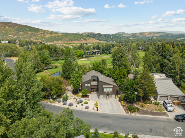 Photo 2 for MLS #2113480 at 74 Thaynes Canyon Dr