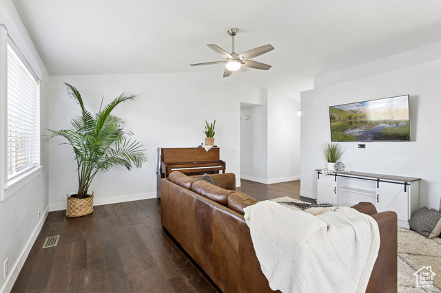 Photo 14 for MLS #2113484 at 541 N Coleman