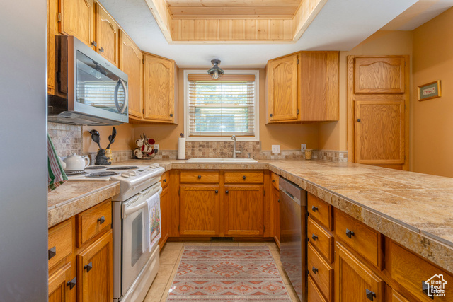 Photo 6 for MLS #2113494 at 1003 Uri Ln #X-7