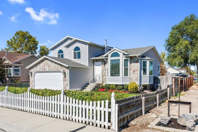 Photo 2 for MLS #2113518 at 1046 W 8925 South