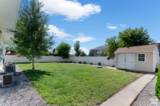 Photo 6 for MLS #2113539 at 670 S Main St #1-4