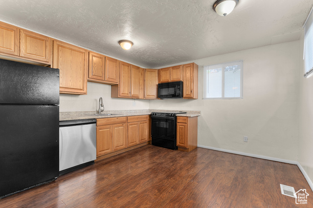 Photo 10 for MLS #2113539 at 670 S Main St #1-4