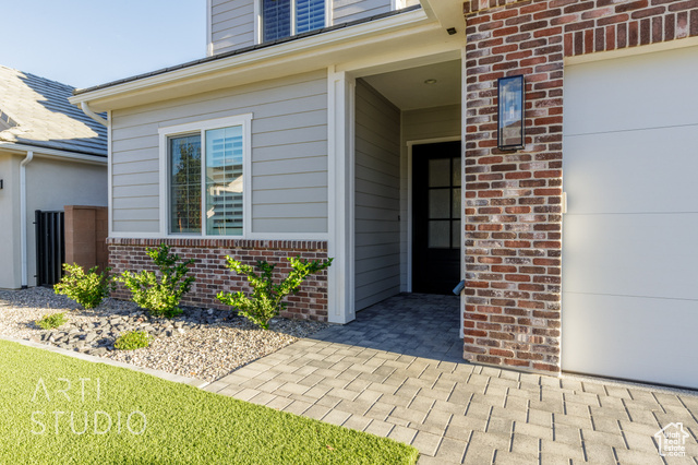 Photo 4 for MLS #2113541 at 2834 E Rill Dr