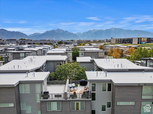 7756 S Rooftop Dr