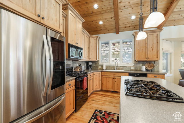 Photo 16 for MLS #2113551 at 3438 N Trappers Ct