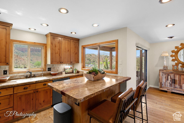 Photo 4 for MLS #2113579 at 88 Stone Mtn #201-D