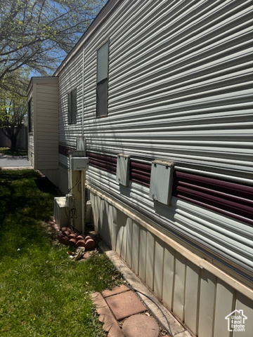 Photo 25 for MLS #2113580 at 180 N 1100 East #194