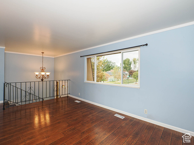 Photo 4 for MLS #2113582 at 1124 E Sleepy Hollow Ln
