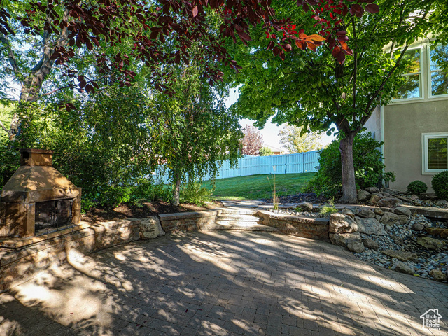 Photo 11 for MLS #2113594 at 572 E Autumn Hollow Ct