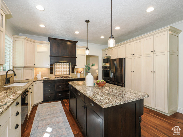 Photo 56 for MLS #2113594 at 572 E Autumn Hollow Ct