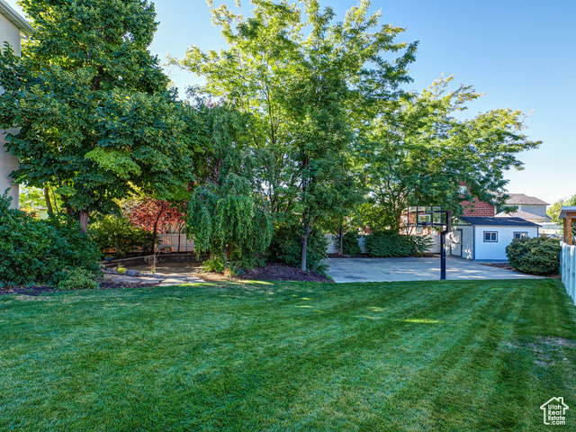 Photo 20 for MLS #2113594 at 572 E Autumn Hollow Ct