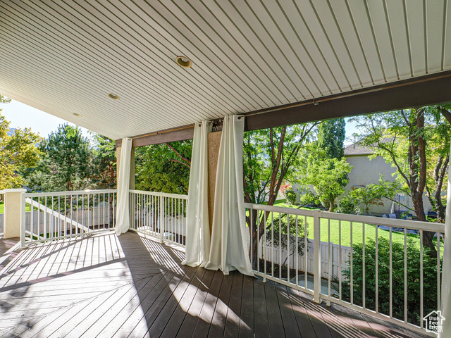 Photo 15 for MLS #2113594 at 572 E Autumn Hollow Ct