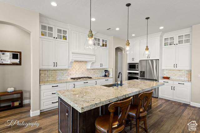 Photo 8 for MLS #2113597 at 1059 E Sea Biscuit Way