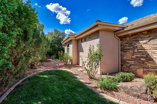 Photo 34 for MLS #2113608 at 761 W North Links Dr