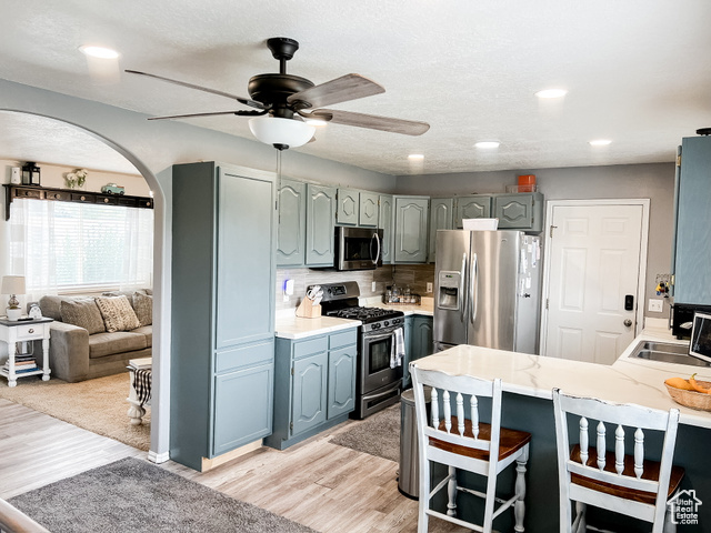 Photo 4 for MLS #2113610 at 407 E 520 South