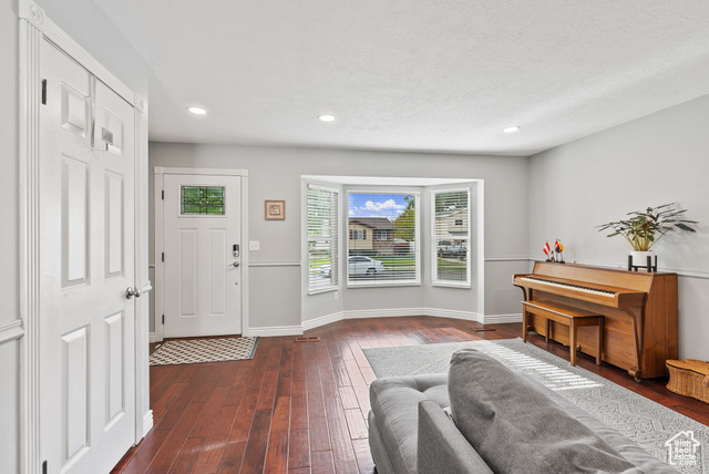 Photo 3 - 11077 S Hawkwood Dr, Sandy UT 84094