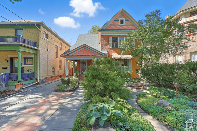 MLS #2113655 - 123 N G St