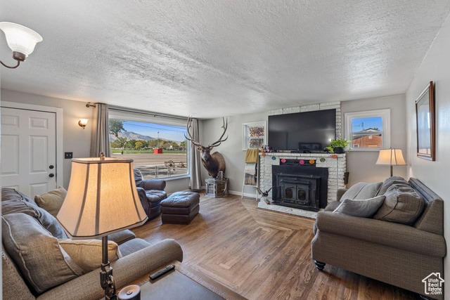 Photo 3 for MLS #2113671 at 241 S Quirk St #LOT67