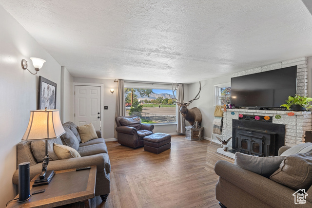 Photo 4 for MLS #2113671 at 241 S Quirk St #LOT67