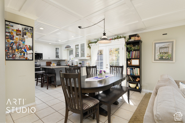 Photo 7 for MLS #2113687 at 2056 E Meadow Lark Way