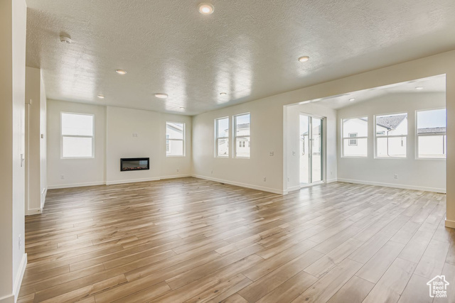 Photo 10 for MLS #2113711 at 217 E Clear Granite Way