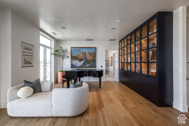 Photo 18 for MLS #2113718 at 1920 E Rodeo Dr #508