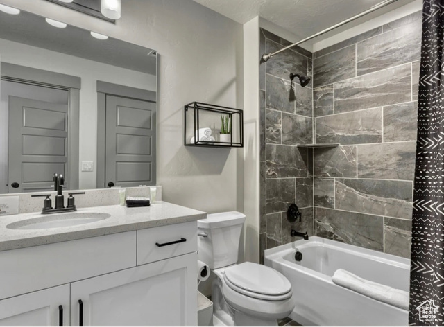 Photo 19 for MLS #2113723 at 2323 E Escondido Dr
