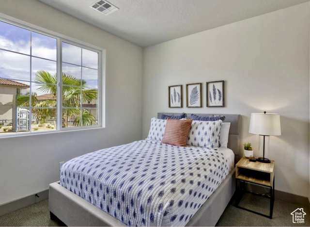 Photo 17 for MLS #2113723 at 2323 E Escondido Dr