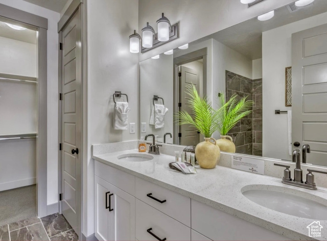 Photo 15 for MLS #2113723 at 2323 E Escondido Dr