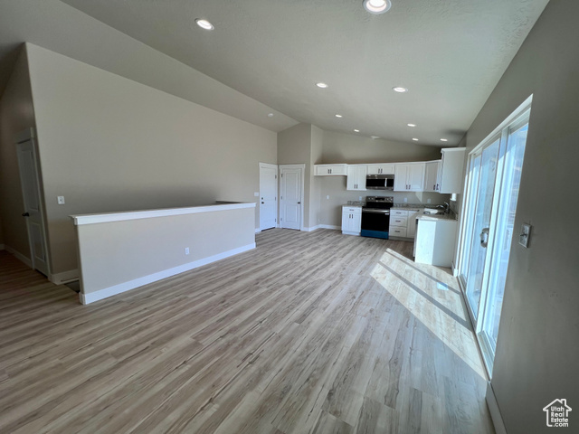 Photo 5 for MLS #2113724 at 2322 E Yellow Blossom St