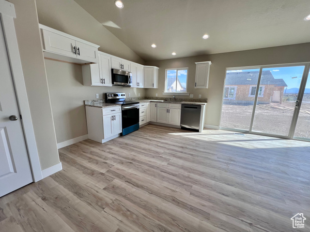 Photo 2 for MLS #2113724 at 2322 E Yellow Blossom St
