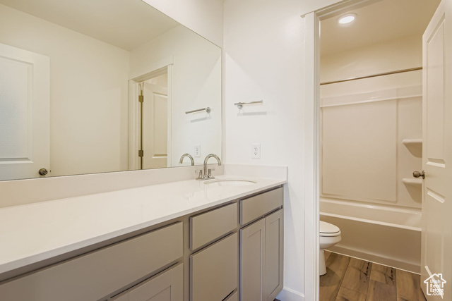 Photo 13 for MLS #2113745 at 205 E Clear Granite Way
