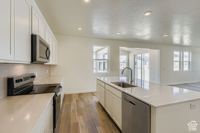 Photo 7 for MLS #2113751 at 191 E Clear Granite Way