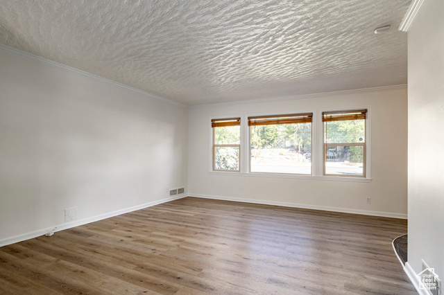 Photo 14 for MLS #2113753 at 2207 S Tyler Ave