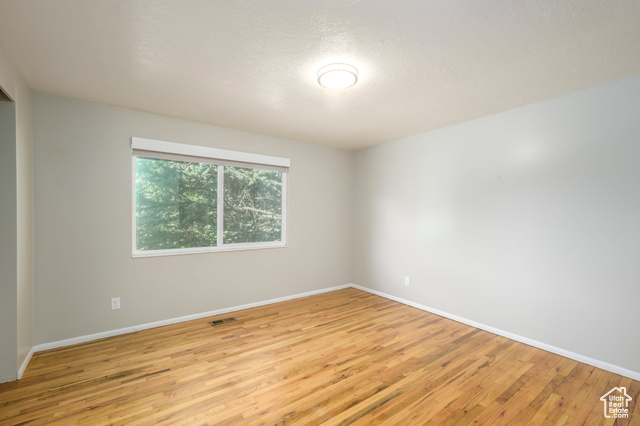 Photo 12 for MLS #2113765 at 199 E Lynn Cir
