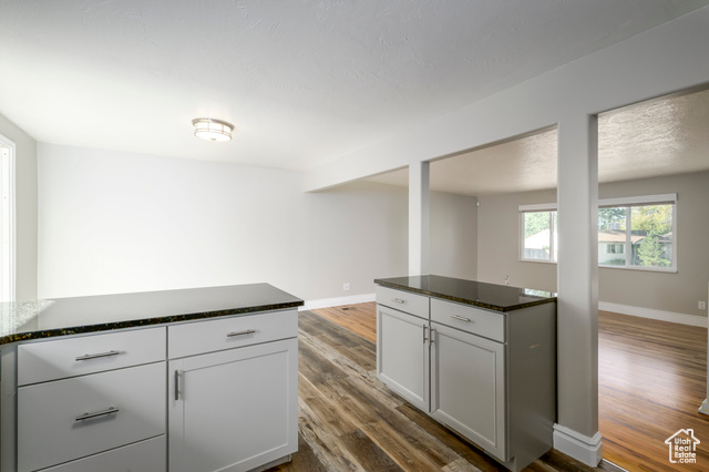Photo 7 for MLS #2113765 at 199 E Lynn Cir