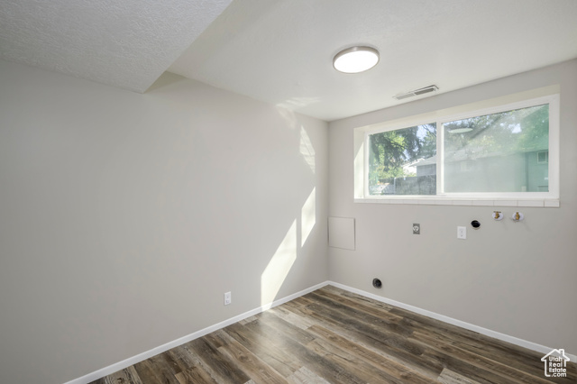 Photo 10 for MLS #2113765 at 199 E Lynn Cir