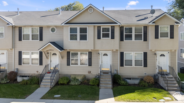 MLS #2113789                     located at 876 E Forest Park Ct,
                     Salt Lake City, UT
