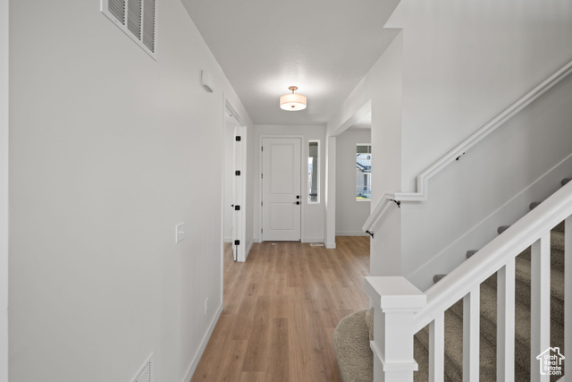 Photo 6 for MLS #2113797 at 5443 N Cliffrose Dr #637