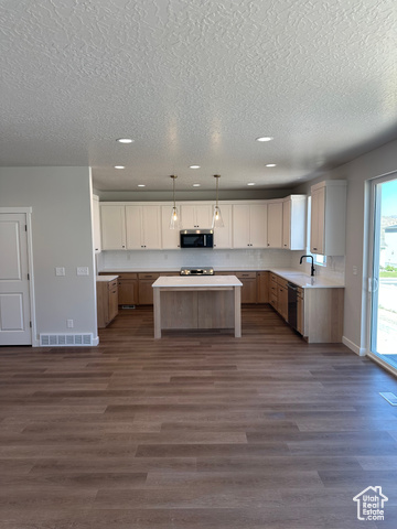 Photo 6 for MLS #2113798 at 2929 E Serdar Ln #C23